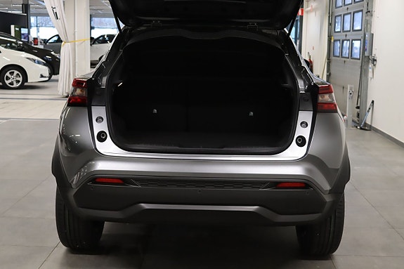 Nissan Juke 6 of 17