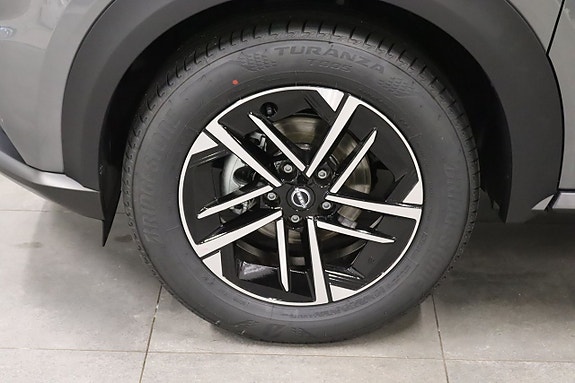 Nissan Juke 8 of 17
