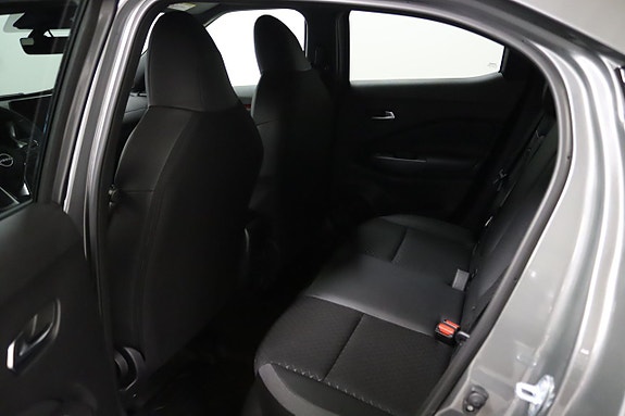 Nissan Juke 12 of 17