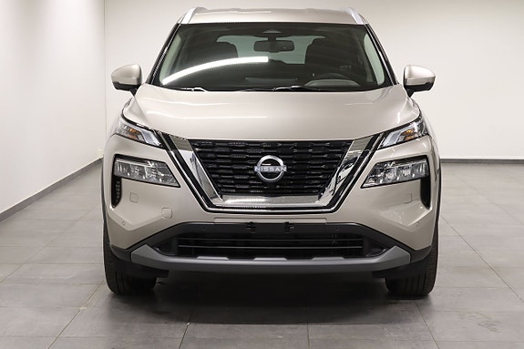Nissan X-Trail 2 of 13