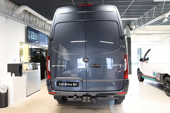 Mercedes-Benz Sprinter 319 3 of 5