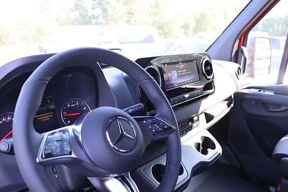 Mercedes-Benz Sprinter 319 8 of 12