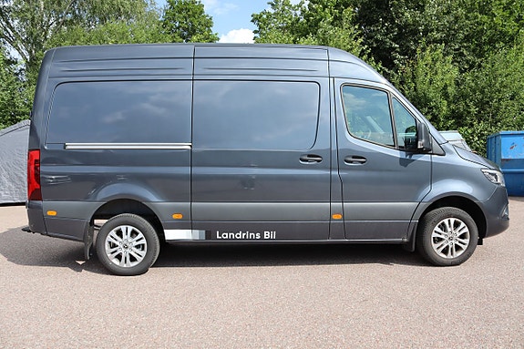 Mercedes-Benz Sprinter 319 4 of 5