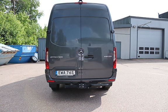 Mercedes-Benz Sprinter 319 3 of 5