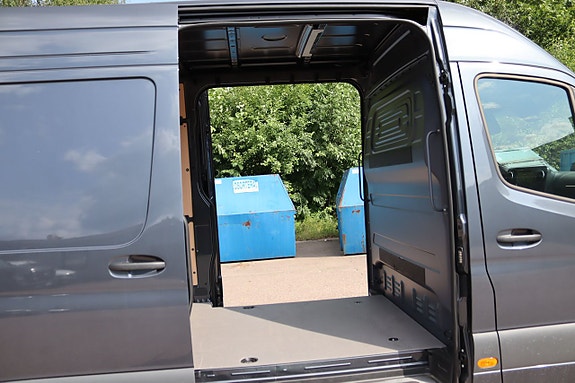 Mercedes-Benz Sprinter 319 7 of 11