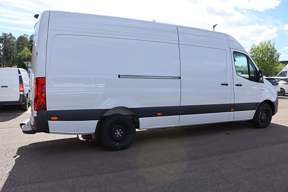 Mercedes-Benz eSprinter 420 5 of 6