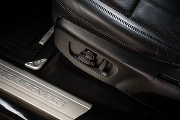 Land Rover Range Rover Sport 11 of 24