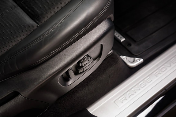 Land Rover Range Rover Sport 23 of 24