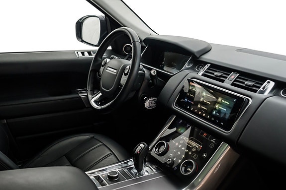 Land Rover Range Rover Sport 22 of 24