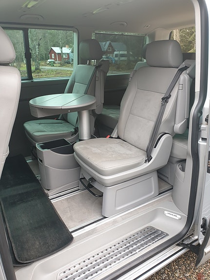 Volkswagen Multivan 5 of 5