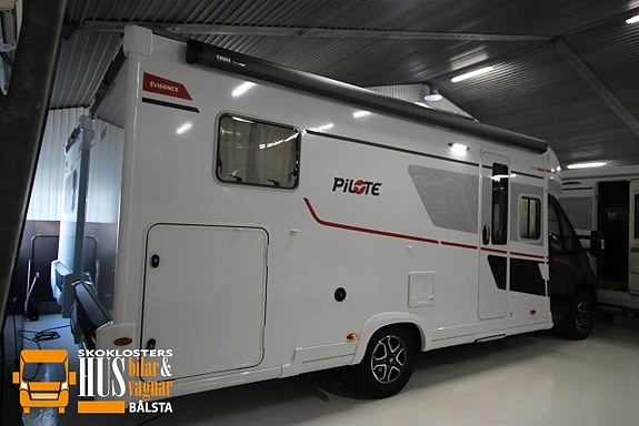 Pilote P 746 GJ Aldediesel Automat Taksäng Litium Långbädd 2 of 24