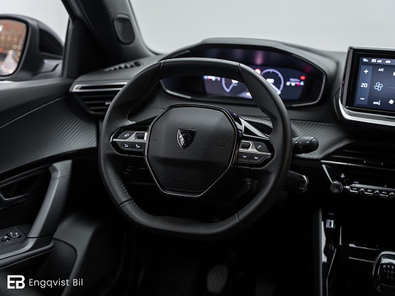 Peugeot 2008 21 of 27