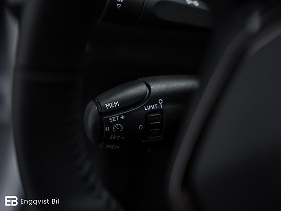 Peugeot 2008 15 of 27