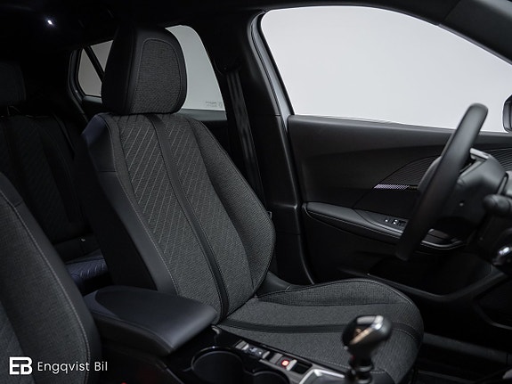 Peugeot 2008 24 of 27