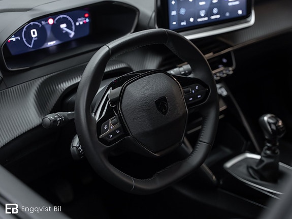 Peugeot 2008 17 of 27