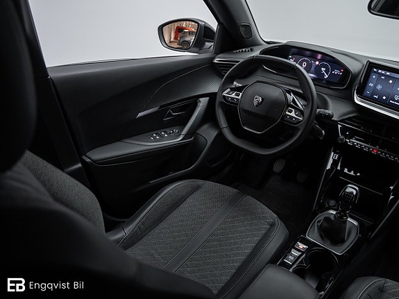 Peugeot 2008 22 of 27