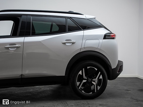 Peugeot 2008 3 of 5