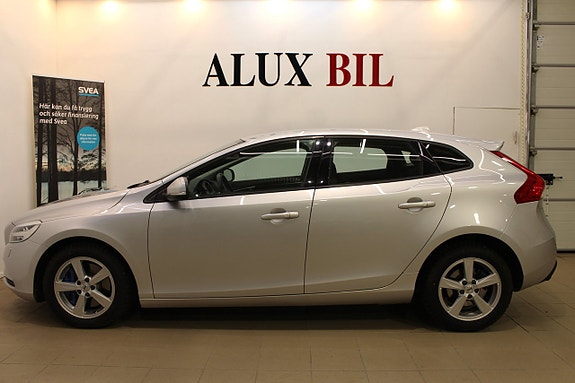 Volvo V40 10 of 19
