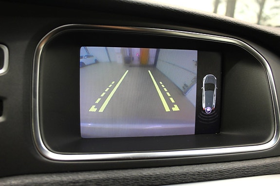 Volvo V40 16 of 19