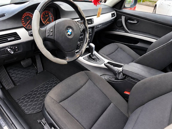 BMW 325i 6 of 7
