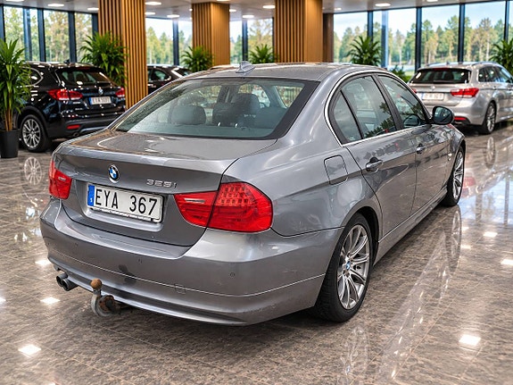 BMW 325i 5 of 7