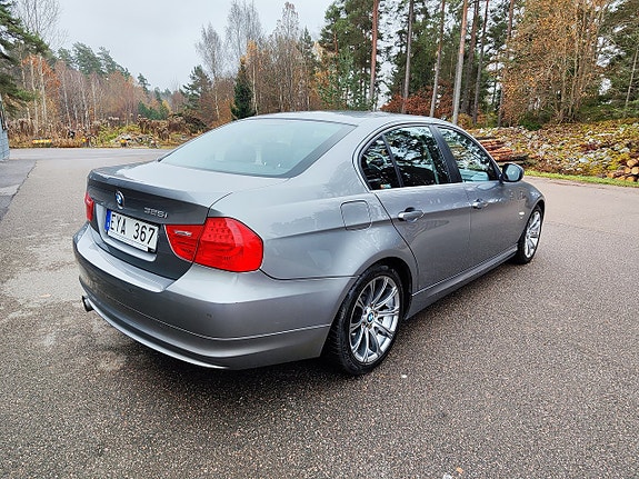 BMW 325i 7 of 13