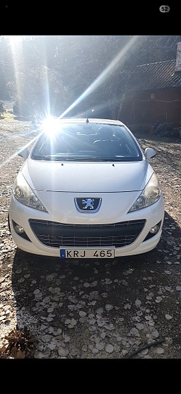 Peugeot 207 CC 2 of 5