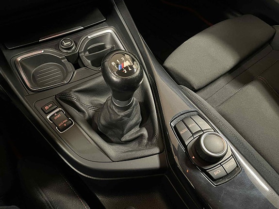 BMW 118d 18 of 20