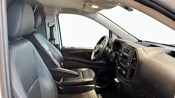Mercedes-Benz Vito 119 3 of 9
