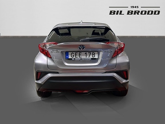 Toyota C-HR 5 of 14