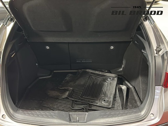Toyota C-HR 14 of 14