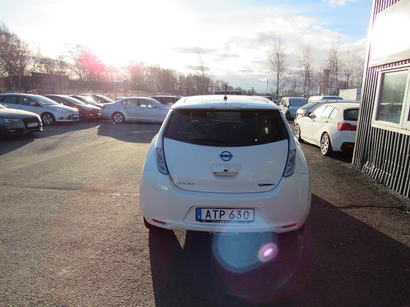 Nissan Leaf 6 of 14