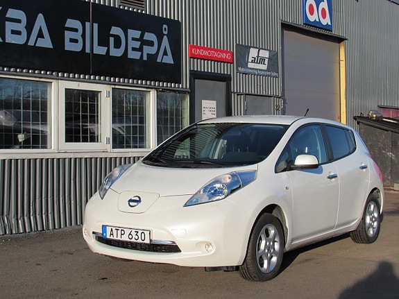 Nissan Leaf 2 of 14