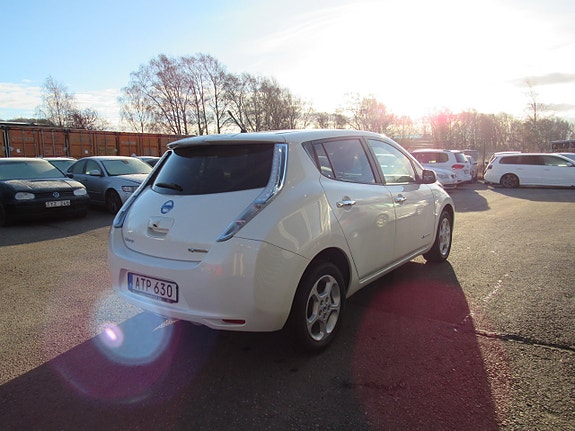Nissan Leaf 5 of 14