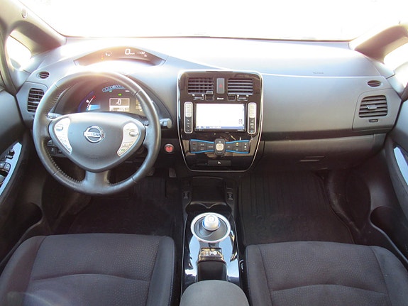 Nissan Leaf 14 of 14