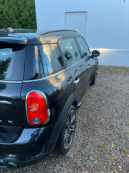 MINI John Cooper Works 4 of 5