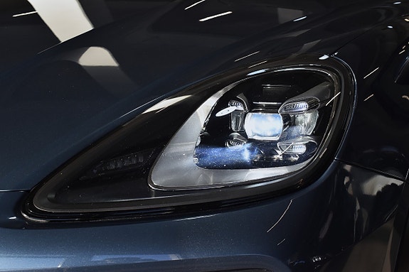 Porsche Cayenne S 27 of 29