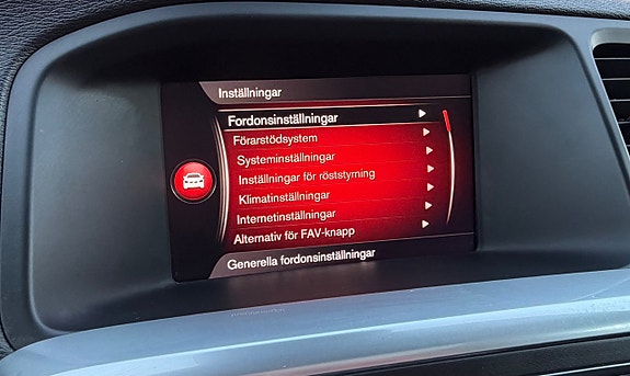Volvo V60 Cross Country 25 of 30