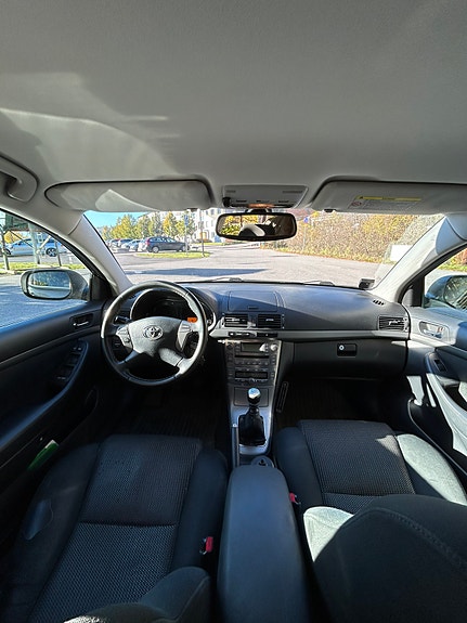 Toyota Avensis 6 of 14