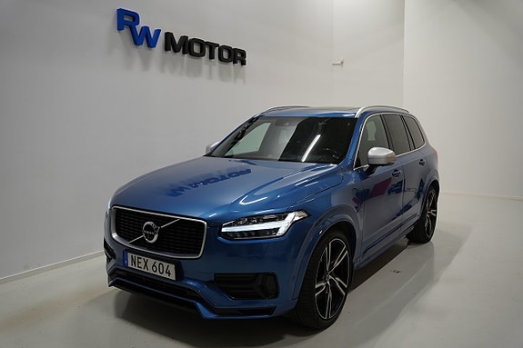 Volvo XC90 2 of 28