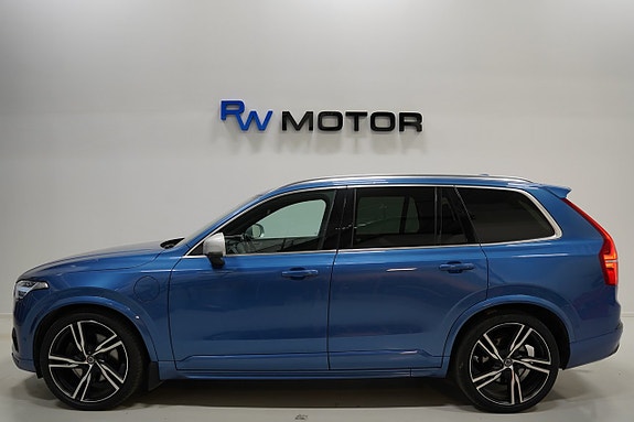 Volvo XC90 3 of 28