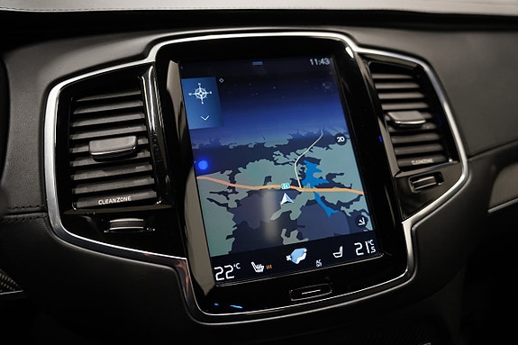Volvo XC90 19 of 28