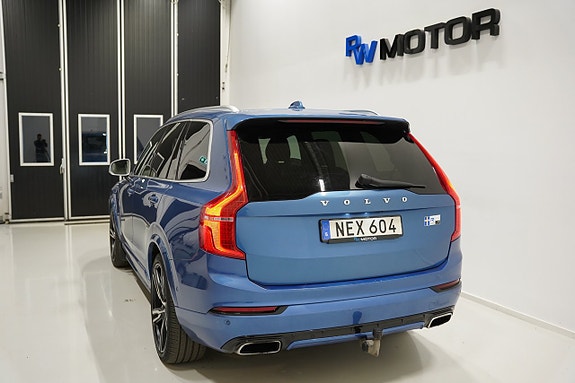 Volvo XC90 4 of 28