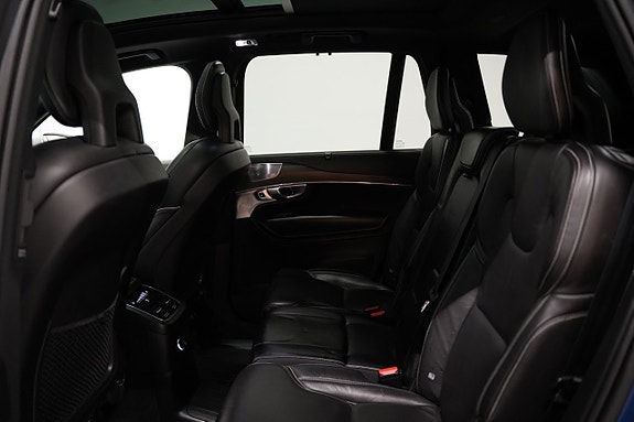Volvo XC90 21 of 28
