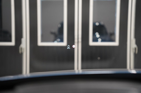Volvo XC90 15 of 28
