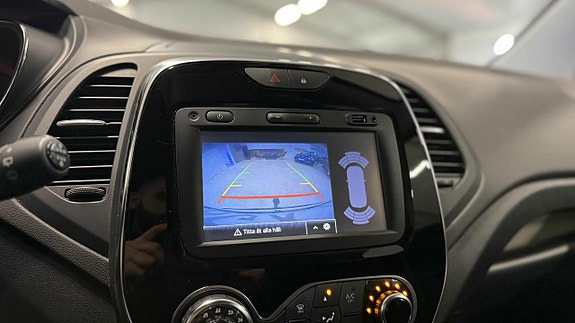 Renault Captur 17 of 23