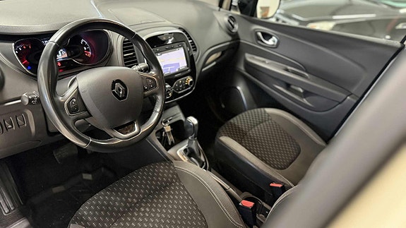 Renault Captur 15 of 23