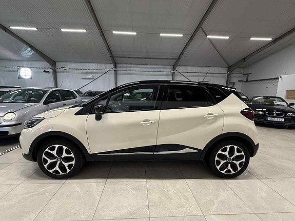 Renault Captur 6 of 23