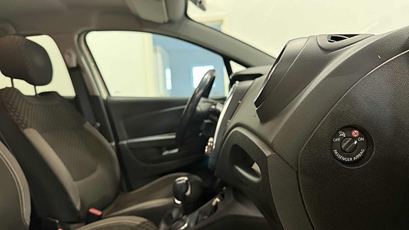 Renault Captur 20 of 23
