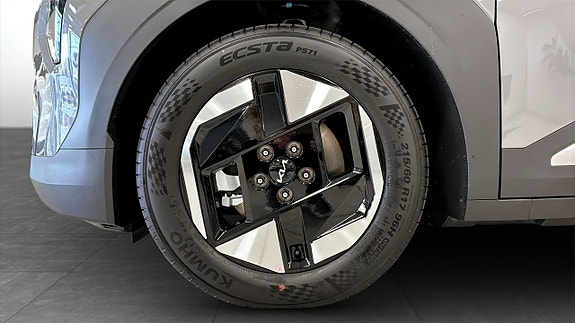 Kia EV3 9 of 13